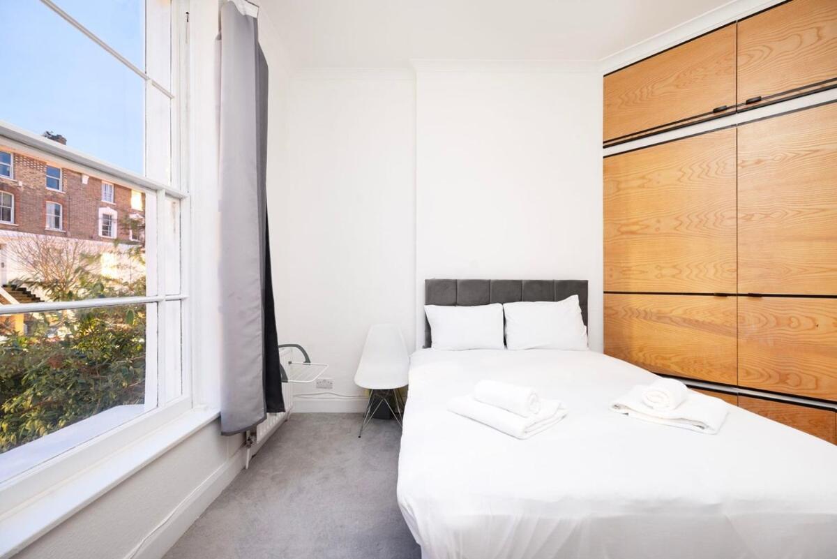 Spacious Minimalist 1br Flat In Apartment *